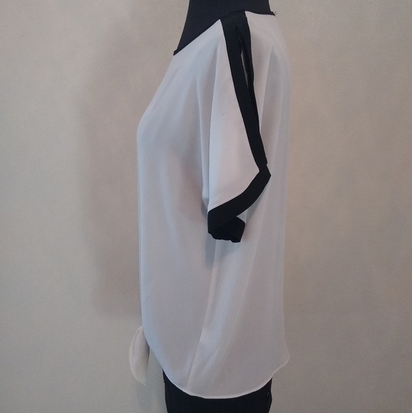 Investments Career Black/White Tie Front Blouse, Size Medium - Picture 2 of 6